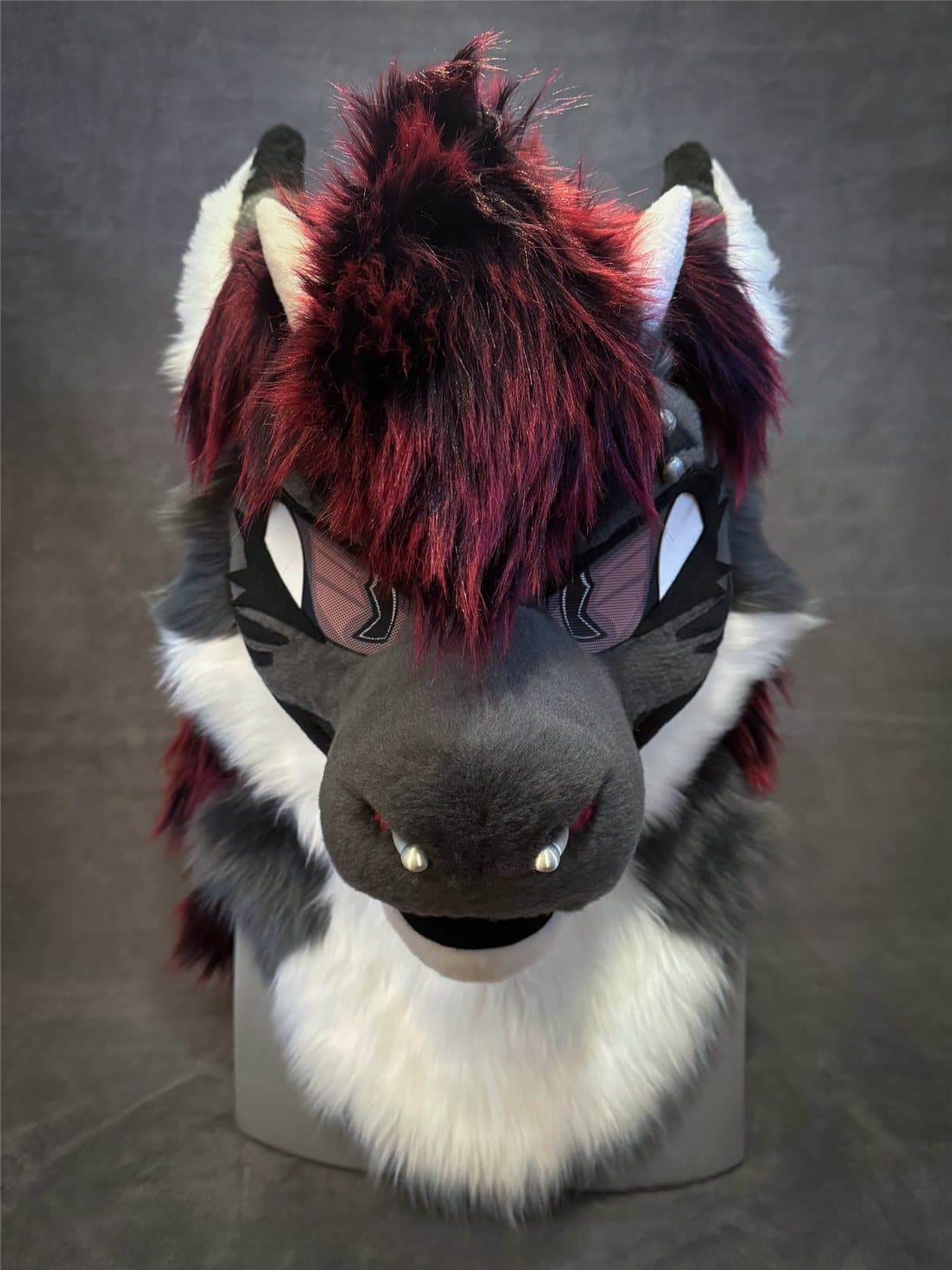 Riot — Punk Wolf head only, front view